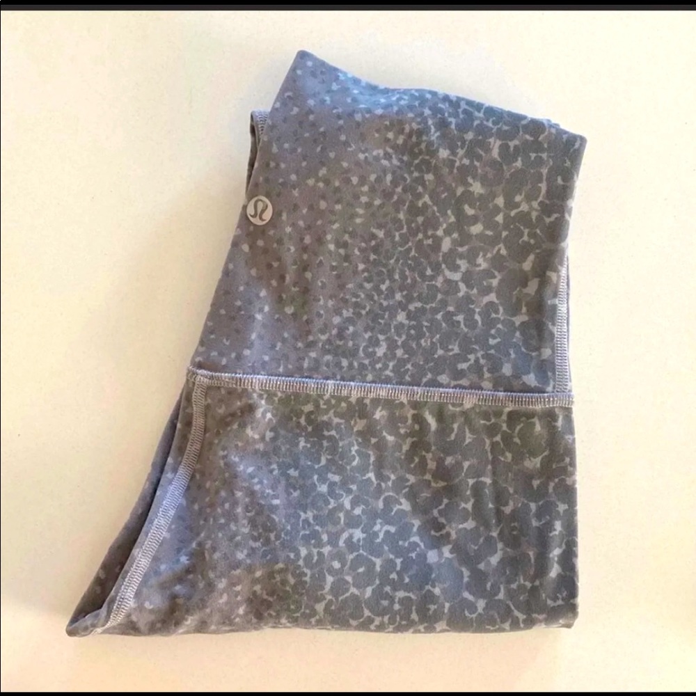 Lululemon Align 4 28”